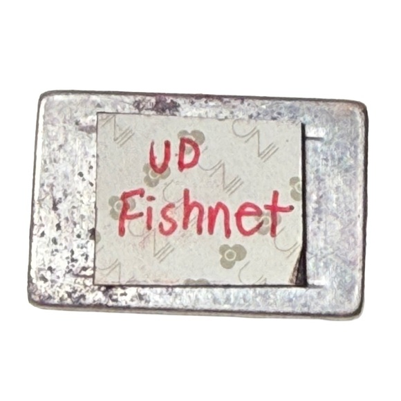 Vintage Urban Decay pan eyeshadow - Fishnet - Picture 4 of 4